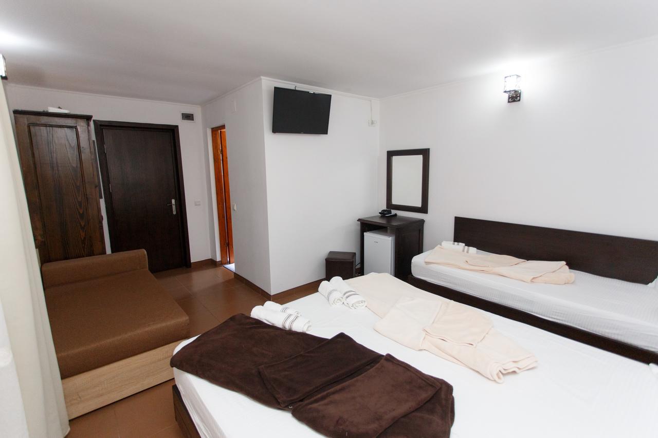 Vila Sandra Hotel Costinesti Ngoại thất bức ảnh