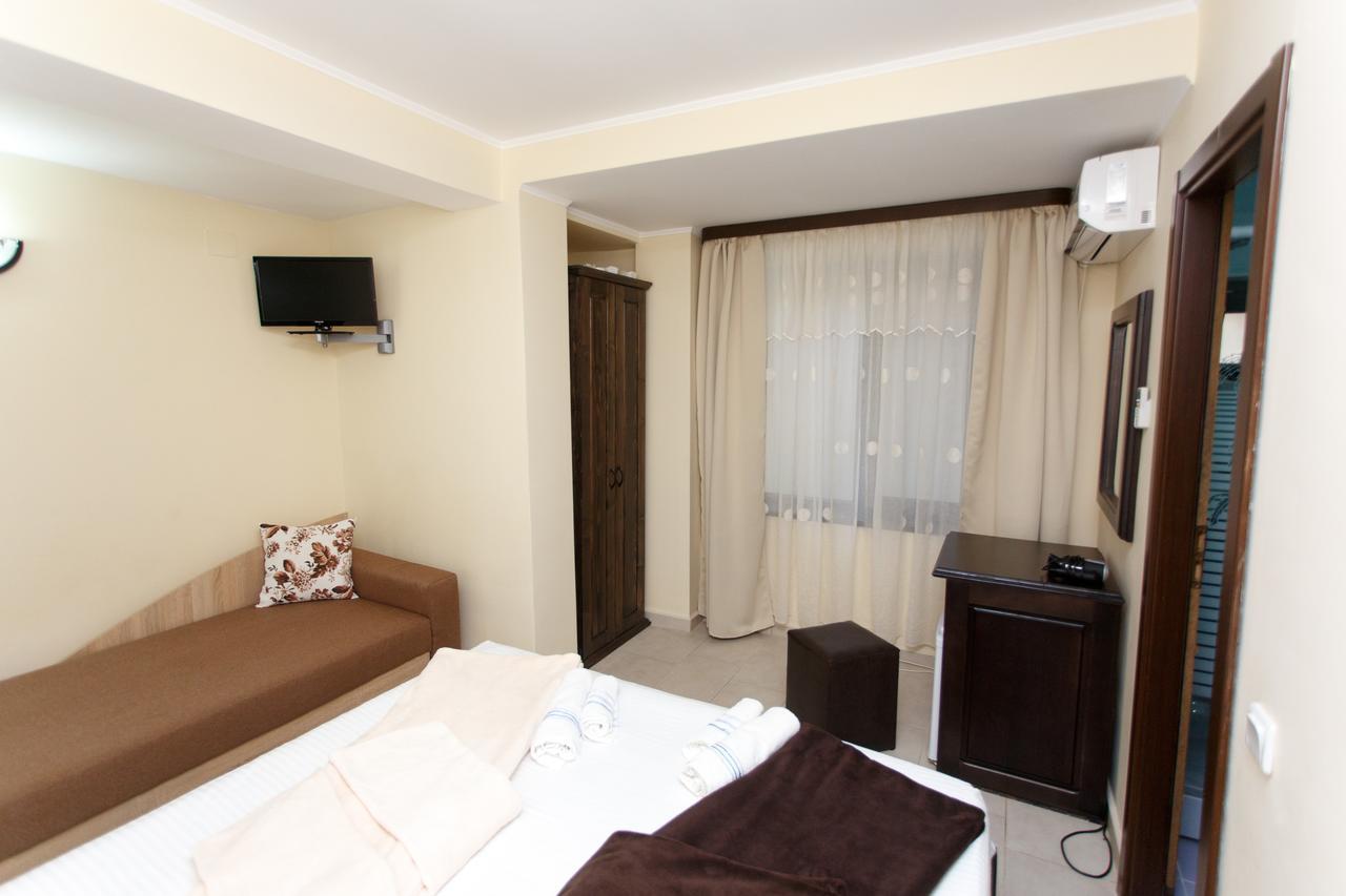 Vila Sandra Hotel Costinesti Ngoại thất bức ảnh