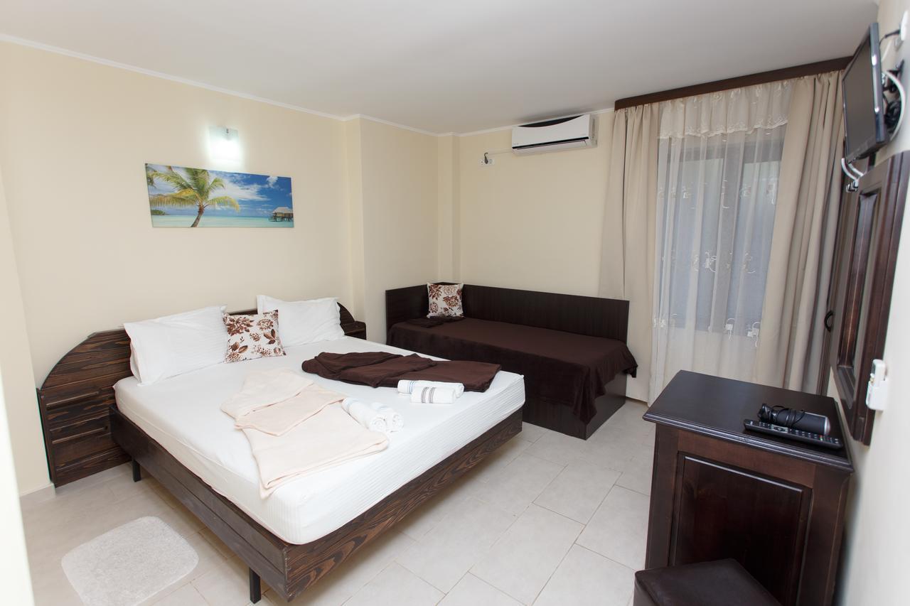 Vila Sandra Hotel Costinesti Ngoại thất bức ảnh