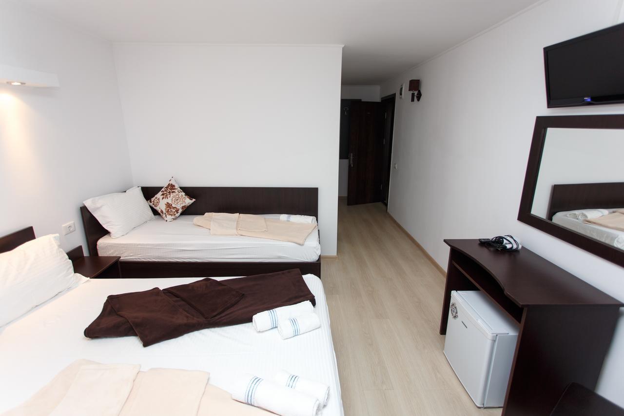 Vila Sandra Hotel Costinesti Ngoại thất bức ảnh