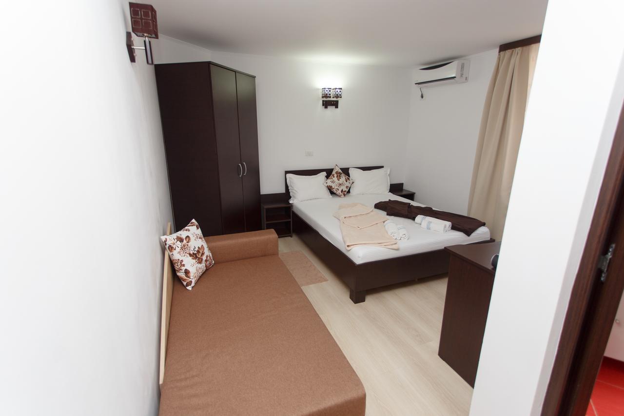 Vila Sandra Hotel Costinesti Ngoại thất bức ảnh